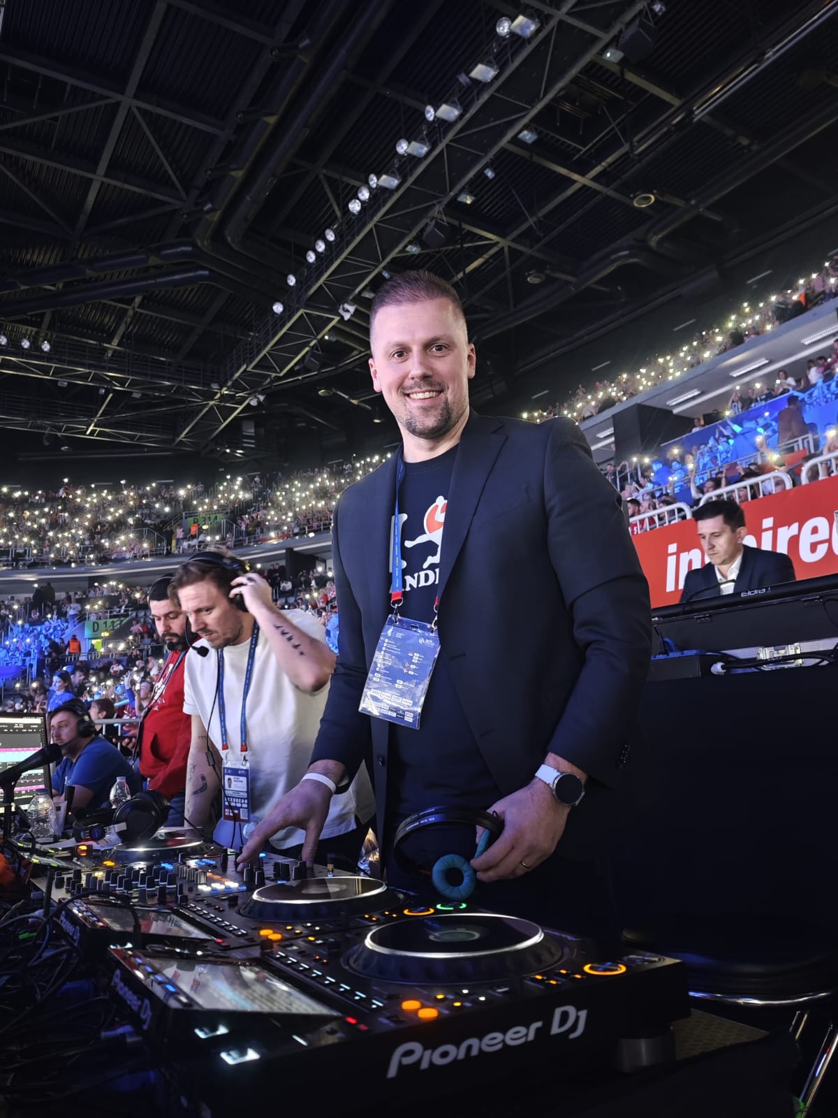 DJ Ivan Škrinjarić mixing music at a live event
