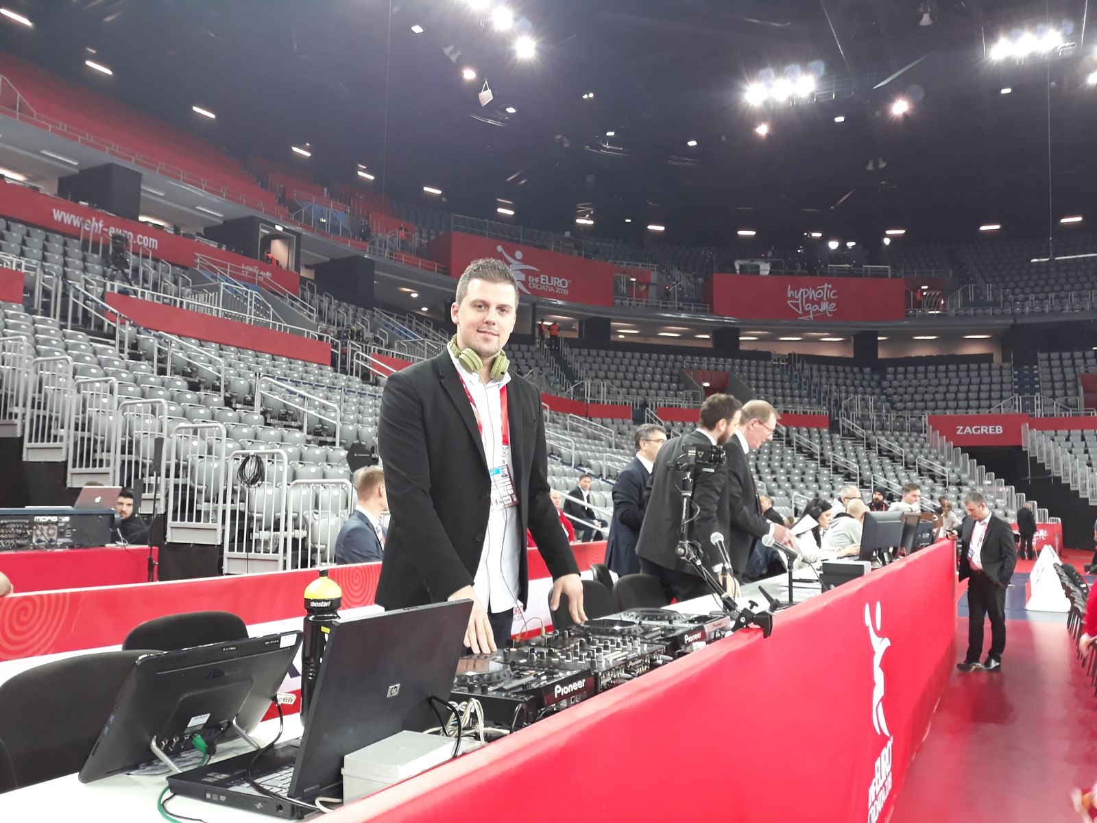 DJ Ivan Škrinjarić mixing music at a live event